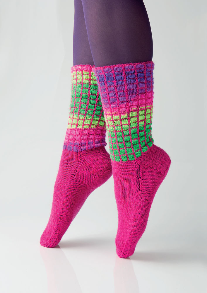 Socks with a lattice pattern, R0243